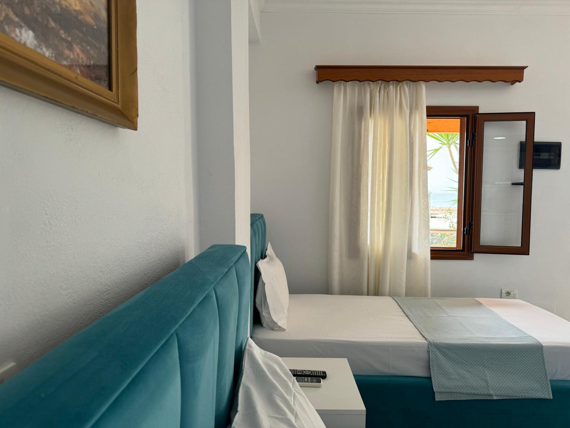 Ionian View B&B Himare Quarto foto